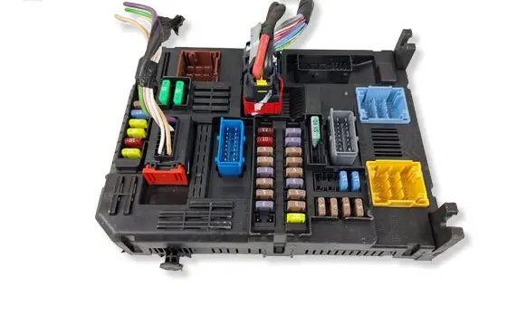 Opel Corsa F Fuse box set 9855665280 28834715