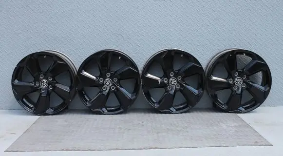 Toyota RAV 4 (XA50) R18 alloy rim ALU18CALIRAV4XA50 PMVC215