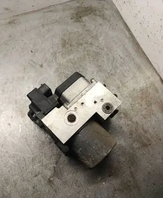 Audi A6 S6 C5 4B ABS Pump 8e0614111a