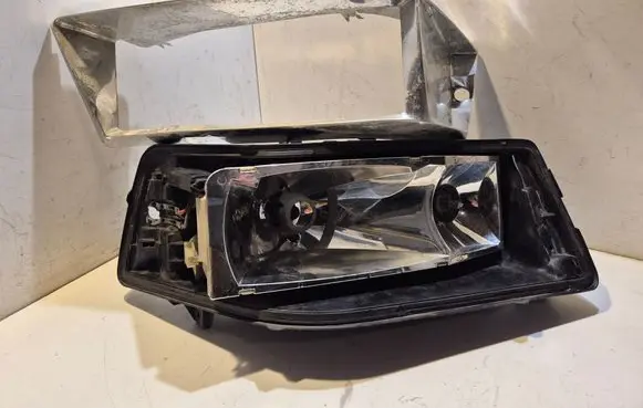 Audi V8 Headlight/headlamp 1305235130