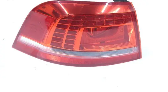 Volkswagen PASSAT B7 Rear/tail lights 5781238
