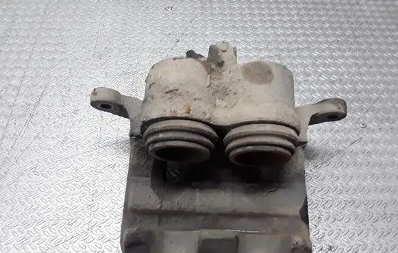 Nissan Navara D40 Front brake caliper