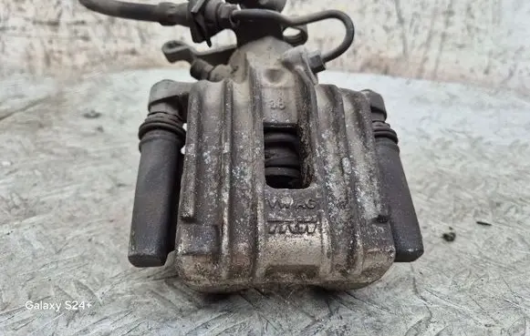 Skoda Octavia Mk2 (1Z) Rear brake caliper