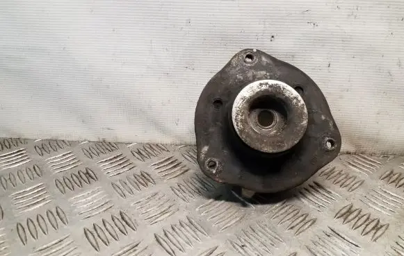 Skoda Octavia Mk2 (1Z) Front upper strut mount 1K0412331C