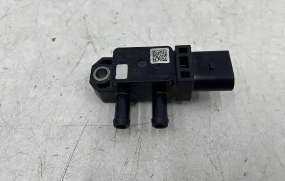 Seat Leon (5F) Exhaust gas pressure sensor 04l906051
