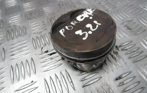 Porsche Cayenne (9PA) Piston 