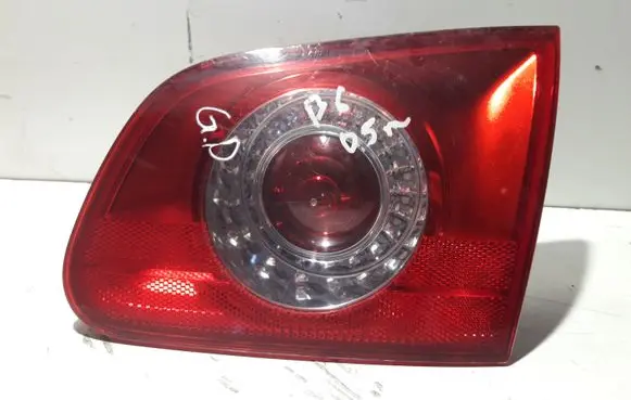 Volkswagen PASSAT B6 Tailgate rear/tail lights
