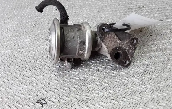 Audi A4 S4 B5 8D EGR valve 078131101F