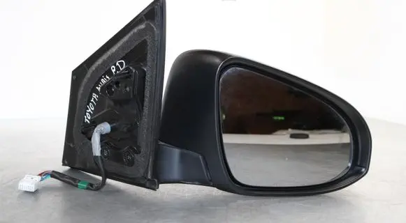 Toyota Auris E180 Front door electric wing mirror 026983