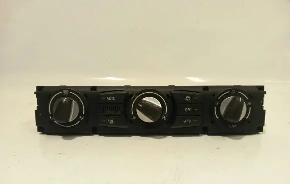 BMW 5 E60 E61 Climate control unit 9177712 900252290008 1630715