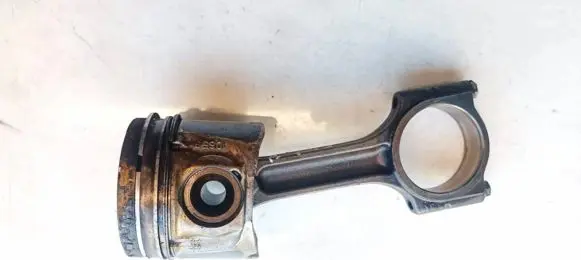 Renault Laguna III Piston 10653