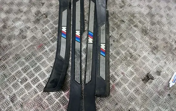 BMW 5 E39 sill trim set (inner) 2494808