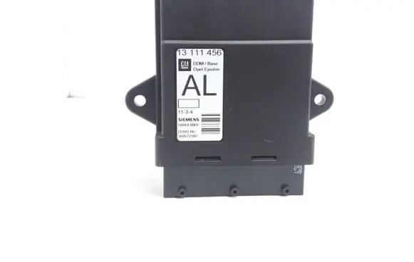 Opel Signum Door central lock control unit/module 13111456 5WK46001
