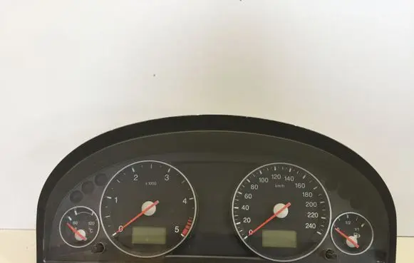 Ford Mondeo Mk III Speedometer (instrument cluster) 3S7F10841