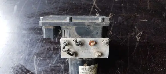 Mercedes-Benz SLK AMG R170 ABS Pump a0345457932