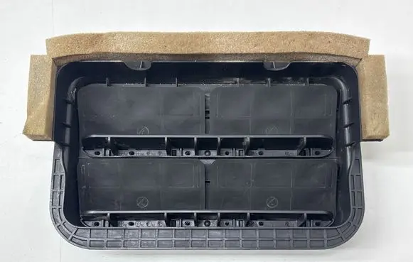 Subaru Outback (BT) Quarter panel pressure vent 72651XC00A