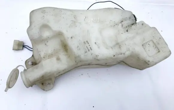 Mazda MX-3 Windshield washer fluid reservoir/tank 860141213 860141-213