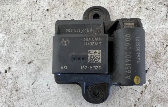 Mercedes-Benz Sprinter W906 Glow plug pre-heat relay A6519000900