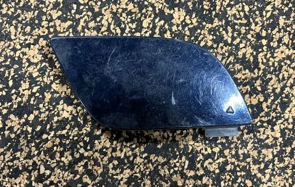 BMW X5 E70 Front tow hook cap/cover 51118047351