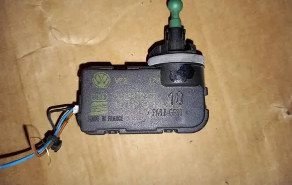 Audi A4 S4 B6 8E 8H Headlight level height control switch PA66GF30