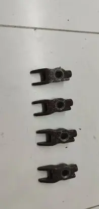 Peugeot 3008 II Fuel Injector clamp holder 9811760780