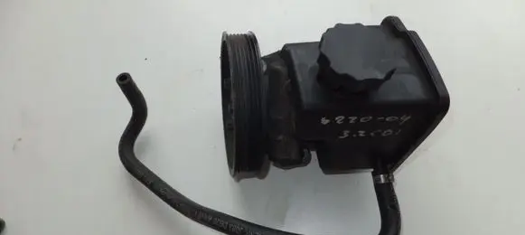 Mercedes-Benz S W220 Power steering pump A0024667401 7692900511