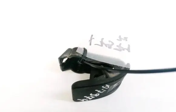 Engine bonnet (hood) release handle