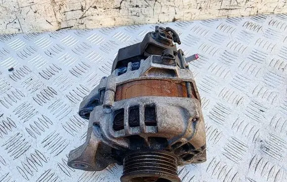 Hyundai i10 Generator/alternator 3730004700 2619926A TG09S124