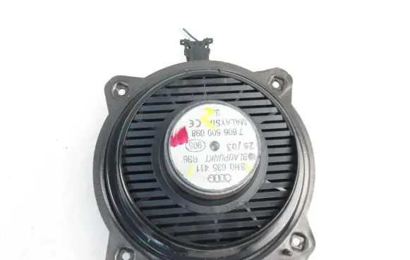 Audi A3 S3 8P Front door speaker 8H0035411