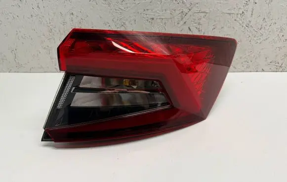Skoda Karoq Rear/tail lights 57A945208 0030209 57A945712
