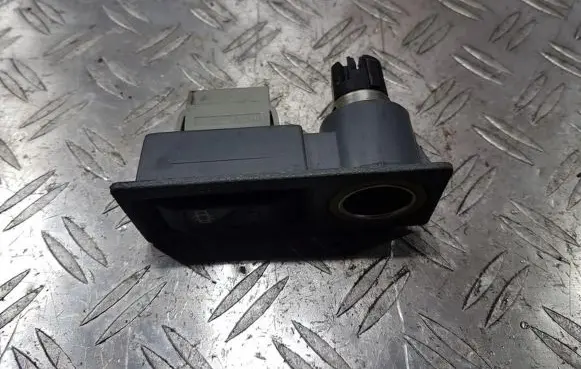 Renault Clio I Central locking switch button 