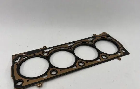 Volkswagen Bora Other cylinder head part 036103383AM
