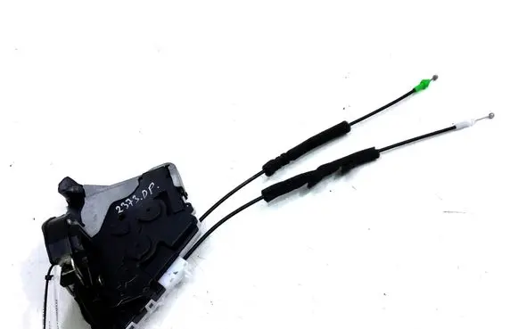 Toyota Prius (XW50) Front door lock 6903047070