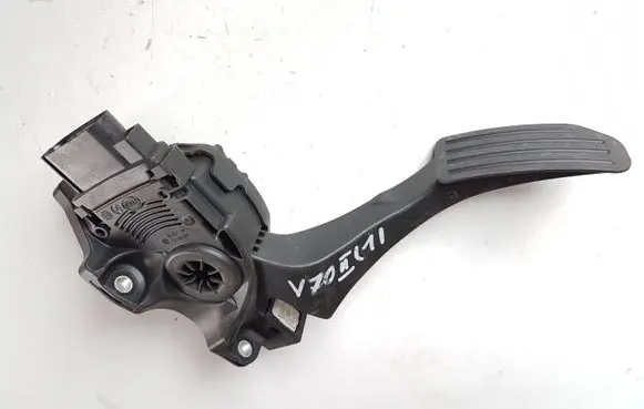 Volvo V70 Accelerator throttle pedal 6G929F836DD 6PV009220
