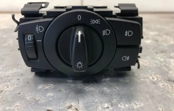 BMW 1 E81 E87 Light switch 6932794