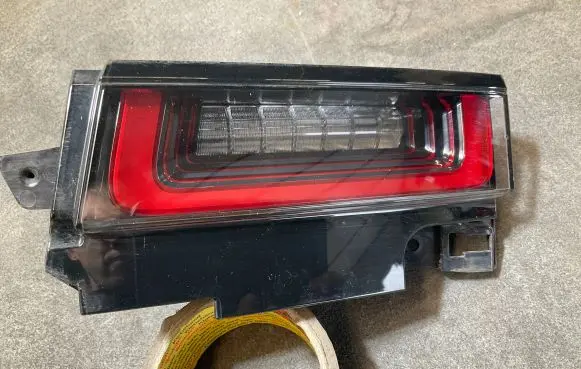Tailgate rear/tail lights