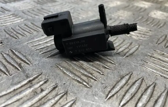 BMW 5 F10 F11 Turbo solenoid valve 7810831