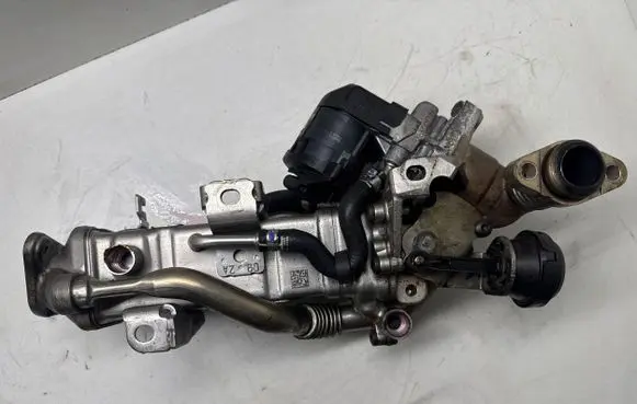 BMW 5 F10 F11 EGR valve cooler 7822350