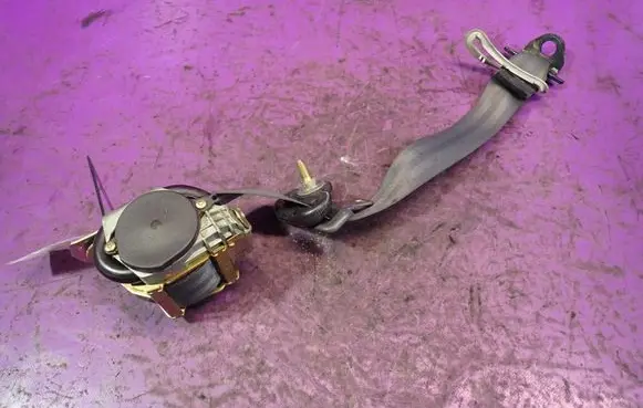 Renault Laguna II Front seatbelt