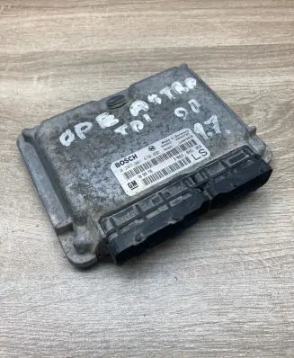 Opel Astra G Engine control unit/module ECU 90589736 0281001670