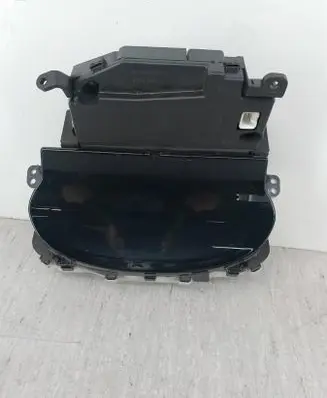 Toyota Yaris Speedometer (instrument cluster) 21655865-3