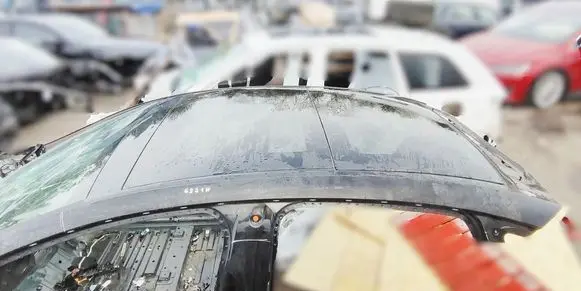 Mercedes-Benz EQE v295 Roof