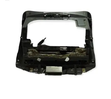 Volvo V70 Glove box 8650374