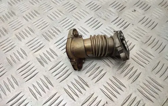 Opel Zafira C EGR valve line/pipe/hose 55599945
