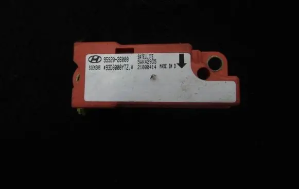 Hyundai Santa Fe Airbag deployment crash/impact sensor 9592026000 95920-26000