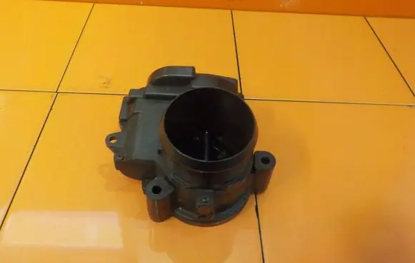 BMW 1 F20 F21 Throttle body valve V862418980 A2C38050800