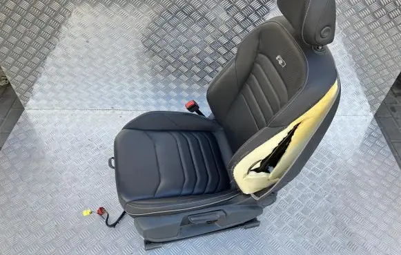 Volkswagen Arteon Front driver seat WV1535
