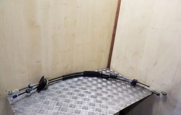 Citroen DS4 Gear shift cable linkage 119181168B