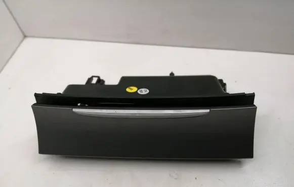 Volkswagen PASSAT B7 Ashtray (front) 3C0863284 00020368