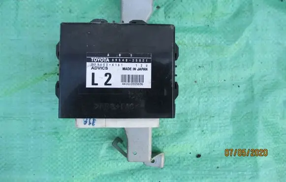 Toyota Dyna U300 U400 ABS control unit/module 8954025021